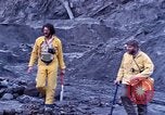 Immagine di I geologi Washington Mount Saint Helens USA, 1980, secondo 25 filmato di repertorio 65675069957