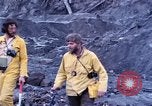 Immagine di I geologi Washington Mount Saint Helens USA, 1980, secondo 27 filmato di repertorio 65675069957