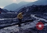 Immagine di I geologi Washington Mount Saint Helens USA, 1980, secondo 46 filmato di repertorio 65675069957