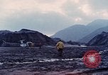Immagine di I geologi Washington Mount Saint Helens USA, 1980, secondo 52 filmato di repertorio 65675069957