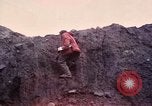 Immagine di I geologi Washington Mount Saint Helens USA, 1980, secondo 1 filmato di repertorio 65675069958