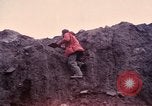 Immagine di I geologi Washington Mount Saint Helens USA, 1980, secondo 4 filmato di repertorio 65675069958