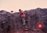 Immagine di I geologi Washington Mount Saint Helens USA, 1980, secondo 5 filmato di repertorio 65675069958