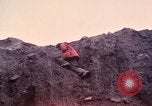 Immagine di I geologi Washington Mount Saint Helens USA, 1980, secondo 9 filmato di repertorio 65675069958