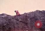 Immagine di I geologi Washington Mount Saint Helens USA, 1980, secondo 12 filmato di repertorio 65675069958