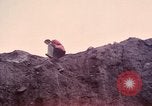 Immagine di I geologi Washington Mount Saint Helens USA, 1980, secondo 14 filmato di repertorio 65675069958