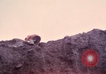 Immagine di I geologi Washington Mount Saint Helens USA, 1980, secondo 16 filmato di repertorio 65675069958