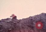 Immagine di I geologi Washington Mount Saint Helens USA, 1980, secondo 20 filmato di repertorio 65675069958