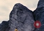 Standbild Geologen Washington Mount Saint Helens USA, 1980, aus Sekunde 9 historischem Filmmaterial Videoclip 65675069960