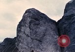 Standbild Geologen Washington Mount Saint Helens USA, 1980, aus Sekunde 11 historischem Filmmaterial Videoclip 65675069960