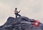 Standbild Geologen Washington Mount Saint Helens USA, 1980, aus Sekunde 34 historischem Filmmaterial Videoclip 65675069960