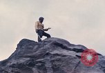 Standbild Geologen Washington Mount Saint Helens USA, 1980, aus Sekunde 36 historischem Filmmaterial Videoclip 65675069960