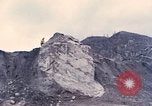 Standbild Geologen Washington Mount Saint Helens USA, 1980, aus Sekunde 43 historischem Filmmaterial Videoclip 65675069960
