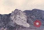 Standbild Geologen Washington Mount Saint Helens USA, 1980, aus Sekunde 45 historischem Filmmaterial Videoclip 65675069960