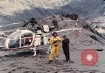 Standbild Geologen Washington Mount Saint Helens USA, 1980, aus Sekunde 53 historischem Filmmaterial Videoclip 65675069960
