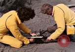Standbild Geologen Washington Mount Saint Helens USA, 1980, aus Sekunde 48 historischem Filmmaterial Videoclip 65675069961