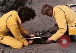 Standbild Geologen Washington Mount Saint Helens USA, 1980, aus Sekunde 50 historischem Filmmaterial Videoclip 65675069961