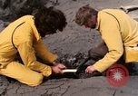 Standbild Geologen Washington Mount Saint Helens USA, 1980, aus Sekunde 51 historischem Filmmaterial Videoclip 65675069961