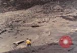 Immagine di I geologi Washington Mount Saint Helens USA, 1980, secondo 56 filmato di repertorio 65675069962