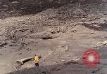 Immagine di I geologi Washington Mount Saint Helens USA, 1980, secondo 57 filmato di repertorio 65675069962
