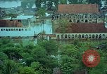 Immagine di Il fiume Mekong inondazioni città di Chau Doc in Vietnam durante la Guerra del Vietnam Chau Doc Vietnam del Sud, 1966, secondo 24 filmato di repertorio 65675069969