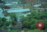 Immagine di Il fiume Mekong inondazioni città di Chau Doc in Vietnam durante la Guerra del Vietnam Chau Doc Vietnam del Sud, 1966, secondo 29 filmato di repertorio 65675069969