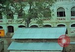 Immagine di Il fiume Mekong inondazioni città di Chau Doc in Vietnam durante la Guerra del Vietnam Chau Doc Vietnam del Sud, 1966, secondo 39 filmato di repertorio 65675069969