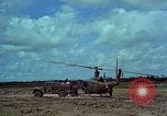 Immagine di 5 Forze Speciali gruppo Vietnam del Sud, 1966, secondo 9 filmato di repertorio 65675069972