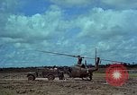 Immagine di 5 Forze Speciali gruppo Vietnam del Sud, 1966, secondo 10 filmato di repertorio 65675069972