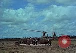 Immagine di 5 Forze Speciali gruppo Vietnam del Sud, 1966, secondo 11 filmato di repertorio 65675069972