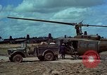 Immagine di 5 Forze Speciali gruppo Vietnam del Sud, 1966, secondo 12 filmato di repertorio 65675069972