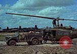 Immagine di 5 Forze Speciali gruppo Vietnam del Sud, 1966, secondo 14 filmato di repertorio 65675069972
