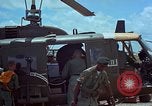Immagine di 5 Forze Speciali gruppo Vietnam del Sud, 1966, secondo 26 filmato di repertorio 65675069972