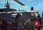 Immagine di 5 Forze Speciali gruppo Vietnam del Sud, 1966, secondo 28 filmato di repertorio 65675069972