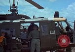 Immagine di 5 Forze Speciali gruppo Vietnam del Sud, 1966, secondo 30 filmato di repertorio 65675069972