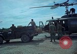 Immagine di 5 Forze Speciali gruppo Vietnam del Sud, 1966, secondo 20 filmato di repertorio 65675069973