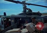 Immagine di 5 Forze Speciali gruppo Vietnam del Sud, 1966, secondo 22 filmato di repertorio 65675069973
