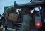 Immagine di 5 Forze Speciali gruppo Vietnam del Sud, 1966, secondo 27 filmato di repertorio 65675069973
