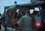 Immagine di 5 Forze Speciali gruppo Vietnam del Sud, 1966, secondo 32 filmato di repertorio 65675069973