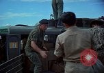 Immagine di 5 Forze Speciali gruppo Vietnam del Sud, 1966, secondo 38 filmato di repertorio 65675069973