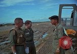 Immagine di 5 Forze Speciali gruppo Vietnam del Sud, 1966, secondo 43 filmato di repertorio 65675069973