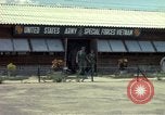Image des Forces spéciales de l'armée des États-Unis Vietnam, 1964, de la seconde 8 séquences d'archives historiques vidéo 65675069976