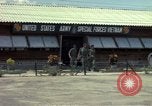 Image des Forces spéciales de l'armée des États-Unis Vietnam, 1964, de la seconde 9 séquences d'archives historiques vidéo 65675069976