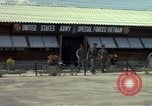 Image des Forces spéciales de l'armée des États-Unis Vietnam, 1964, de la seconde 10 séquences d'archives historiques vidéo 65675069976