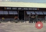 Image des Forces spéciales de l'armée des États-Unis Vietnam, 1964, de la seconde 13 séquences d'archives historiques vidéo 65675069976