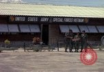 Image des Forces spéciales de l'armée des États-Unis Vietnam, 1964, de la seconde 20 séquences d'archives historiques vidéo 65675069976
