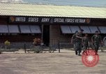 Image des Forces spéciales de l'armée des États-Unis Vietnam, 1964, de la seconde 22 séquences d'archives historiques vidéo 65675069976