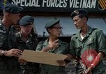 Image des Forces spéciales de l'armée des États-Unis Vietnam, 1964, de la seconde 29 séquences d'archives historiques vidéo 65675069976