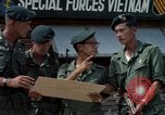 Image des Forces spéciales de l'armée des États-Unis Vietnam, 1964, de la seconde 31 séquences d'archives historiques vidéo 65675069976