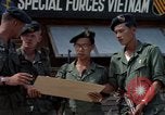 Image des Forces spéciales de l'armée des États-Unis Vietnam, 1964, de la seconde 34 séquences d'archives historiques vidéo 65675069976